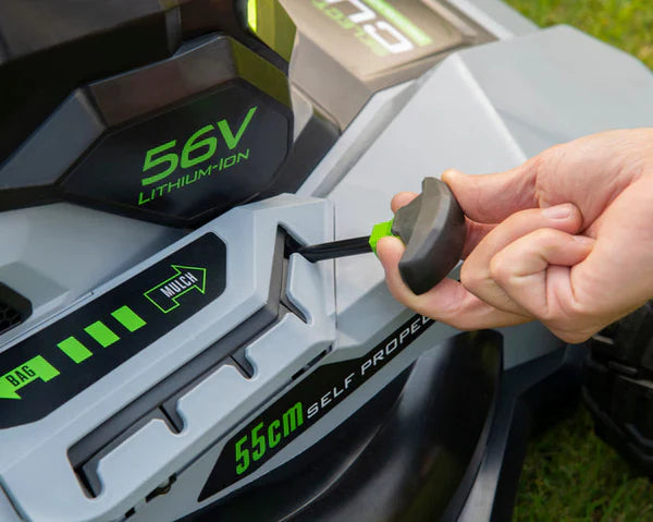 Rasenmäher EGO LM2230E-SP 55cm mit Radantrieb