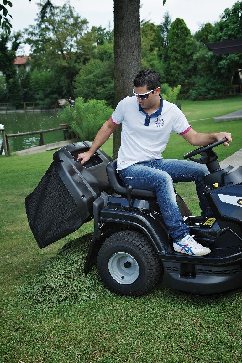 Alpina Rasentraktor AT 84 HA – Modell 2024 